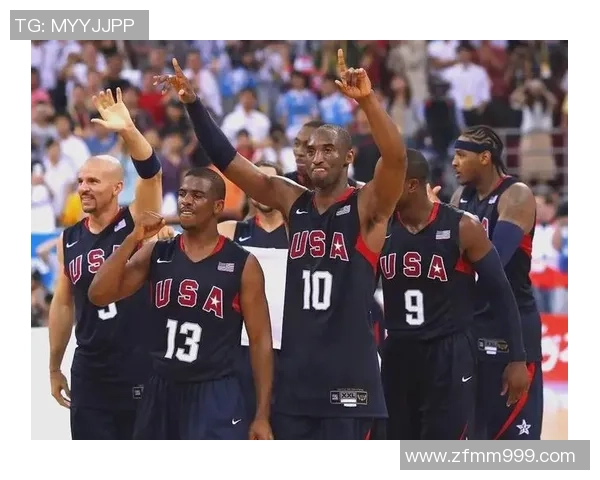 美国男篮与足球明星的精彩碰撞展现运动员之间的友谊与竞争精神 美国男篮与足球明星的精彩碰撞展现运动员之间的友谊与竞争精神